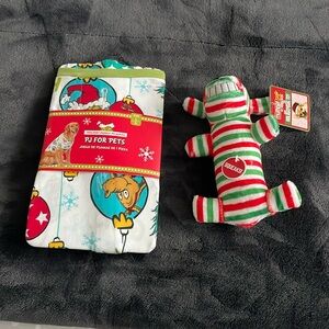 The Grinch Holiday PJ for pets size Large w/green and red stripe squeak dog toy